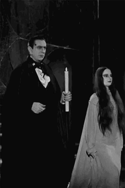 Bela Lugosi, Carroll Borland in MARK OF THE VAMPIRE Mark Of The Vampire, Dracula Film, Monster Vampire, Yvonne De Carlo, Bela Lugosi, Black And White Movie, The Black Cat, Cool Monsters, Michael Myers Halloween