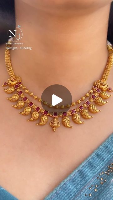 Photoshoot Women, Trending Reels, 22 Carat Gold, Reels Instagram, Ruby Necklace, Girl Jewelry, Antique Necklace, Mysore, Bride Style