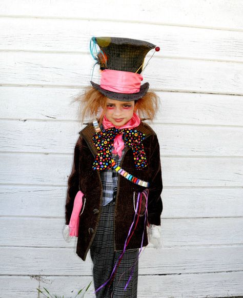 Mad hatter costume Alice in wonderland inspired boys kids children halloween costumes school event.. $289.00, via Etsy. Diy Mad Hatter Costume, Indian Halloween Costumes, Harlequin Clown, Hatter Costume, Clown Costumes, Mad Hatter Costume, Horror Costume, Mad Hatter Party, Alice In Wonderland Costume