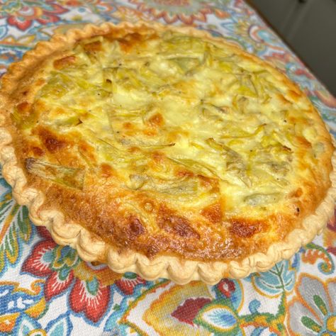 Grandma Jo’s Artichoke Quiche Artichoke Pie Recipe, Artichoke Pie, Artichoke Quiche, Artichoke Heart Recipes, Breakfast Quiche Recipes, Artichoke Recipes, Breakfast Quiche, Quiche Recipes, Easter Brunch