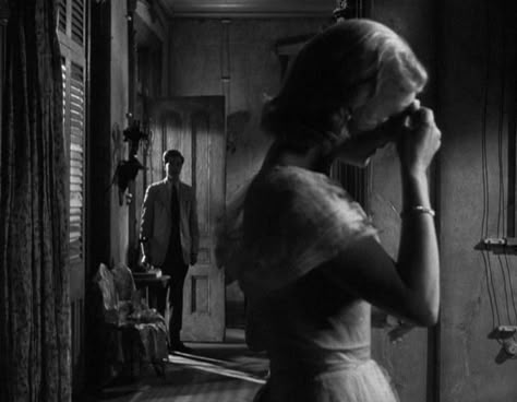 Blanche A Streetcar Named Desire, Streetcar Named Desire Aesthetic, Blanche Dubois Aesthetic, A Streetcar Named Desire Aesthetic, No Feeling Is Final, Blanche Dubois, Romanticise School, Elia Kazan, Art Of Cinema