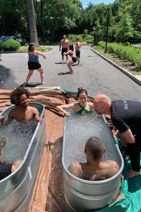 Ice bath #icebath #icebathchallenge #icechallenge Wim Hof Ice Bath, Wim Hof Method, Cold Exposure, Horse Trough, Winter Swimming, Stock Tank Pool Diy, Banana Beach, Gym Design Interior, Wim Hof