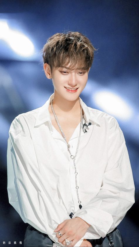 Exo Tao Cute, Ztao Pics, Tao Wallpaper, Z.tao Cute, Z Tao, Exo Tao, Tao Exo, Huang Zi Tao, Zi Tao