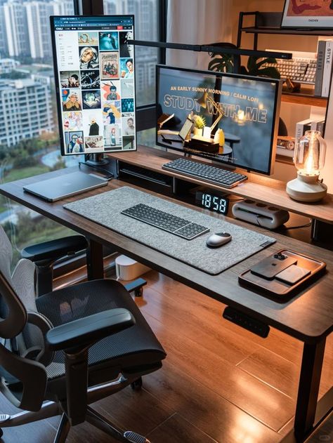 Home Office 3 Monitors Desk Setup, Tech Workspace, Productivity Setup, Tech Home Office, Computer Desk Organization, Modern Restaurant Design, Boys Room Design, Computer Desk Setup, Office Design Ideas