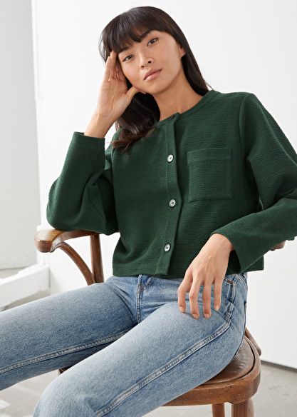 Dark Green Cardigan Outfit, Dark Green Sweater Outfit, Green Cardigan Outfit, Green Sweater Outfit, Dark Green Cardigan, Dark Green Sweater, Mid Waist Jeans, Cardigan Outfit, Trouser Outfits