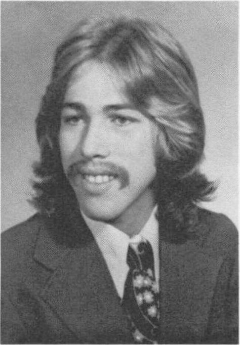 High School Senior photo of Marilyn Manson, 1987 Marilyn Manson 90s, Celebrity Childhood Photos, Elements Of Music, Brian Warner, Celebrity Yearbook, High School Seniors Photos, Photos Of Celebrities, Nine Inch Nails, Childhood Photos