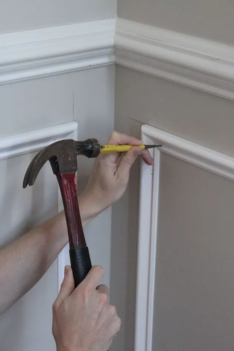 How to Add Molding Squares to a Wall | eHow Diy Crown Molding, Chair Rail Molding, Diy Wainscoting, Crown Moldings, Diy Wand, Wall Trim, Wood Molding, Chair Rail, Wall Molding