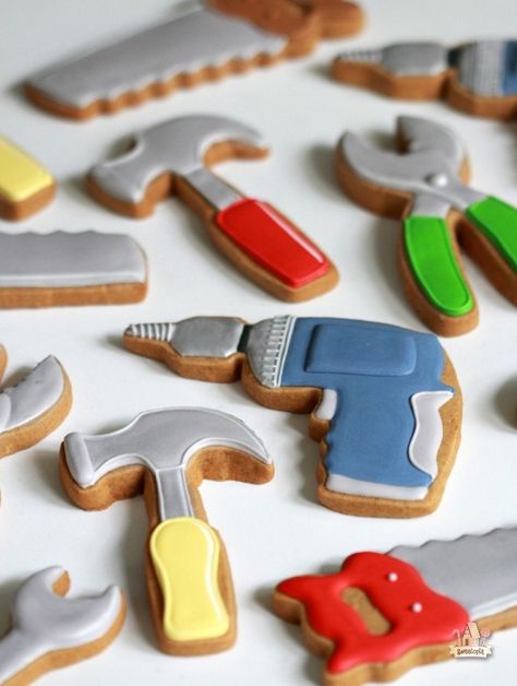 Father's Day Toolbox Cookies (How-To and Recipes) | Sweetopia Tool Box Cookies Decorated, Father’s Day Sugar Cookies, Tool Cookies, Construction Cookies, Building Memories, Box Cookies, Cookies Cupcake, Icing Ideas, Iced Sugar Cookies