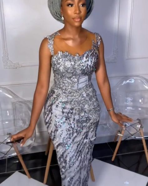 Sleeveless Asoebi Lace Styles, Simple Asoebi Styles Lace Gowns, Silver Asoebi Styles, Asoebi Bridesmaid Dresses, Simple Asoebi Styles Lace, Simple Asoebi Styles, Asoebi Styles Lace Classy, Asoebi Designs, Asoebi Styles Lace