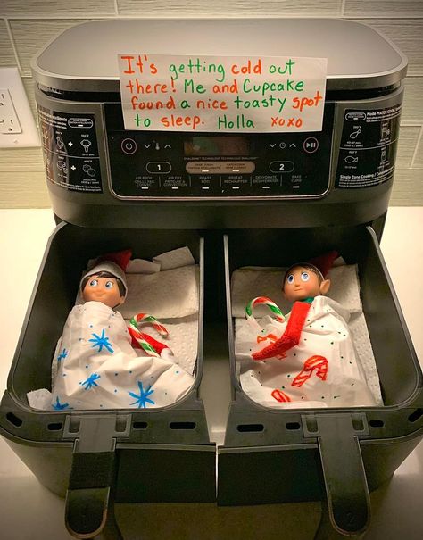 Elf On The Shelf Ideas Siblings, Elf On The Shelf Two Elves, Elf On The Shelf Last Day, Elf Things, Elf 2024, Elf Ideas Easy, Bad Elf, Elf Magic, Awesome Elf On The Shelf Ideas