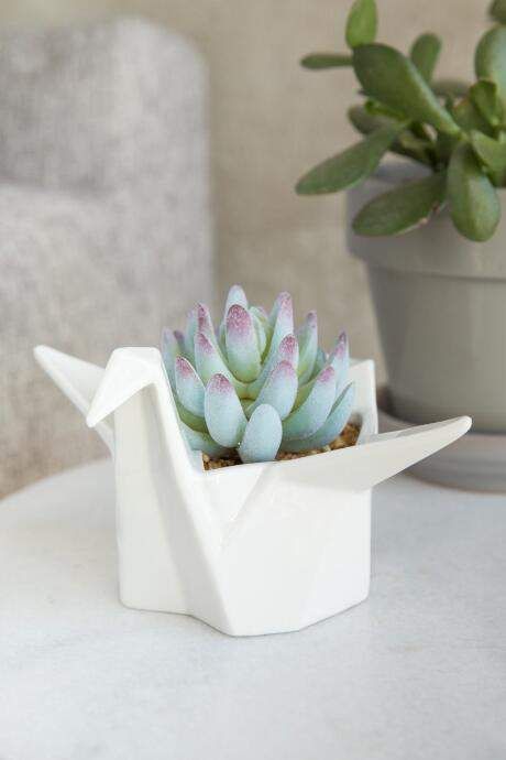 Swan Origami, Drukarka 3d, Indoor Fountain, Pottery Handbuilding, Quirky Decor, Succulent Gifts, Ceramic Techniques, Pretty Decor, Clay Art Projects