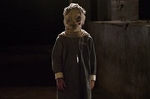 The Ghost Child: The Orphanage | 5 Films "The Conjuring" Borrows From That Are Better Than "The Conjuring" Scary Movies To Watch, Horror Movies On Netflix, Suspense Movies, Scary Films, Creepy Kids, Scary Things, Horror Stuff, Creepy Stuff, Jeepers Creepers