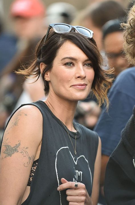 Lena Heady, Kort Bob, Pixie Crop, Neve Campbell, Shaggy Bob, Lena Headey, June 16, Medium Hair Cuts, Hair Envy