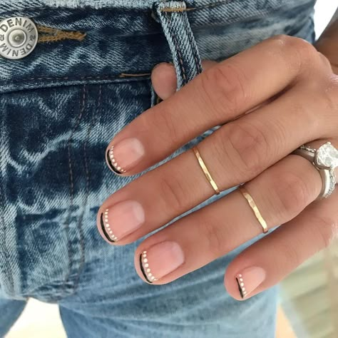 French Moon Nail Art Is the New French Manicure | POPSUGAR Beauty Stars Nails, Moon Nails, Minimalist Nail Art, Nagel Tips, Minimal Nails, Work Nails, Blue Nail, Simple Nail, Short Nail Designs