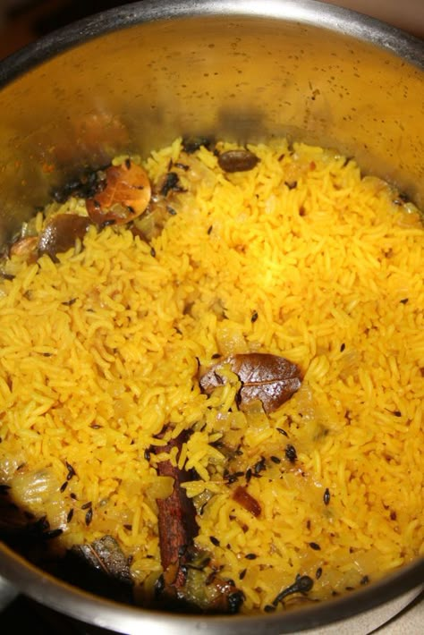 Indian Style Basmati Rice Indian Basmati Rice, Indian Rice Recipes, Indian Rice, Rice Side Dishes, Recipe Indian, Yellow Rice, Recipes Indian, India Food, Think Food