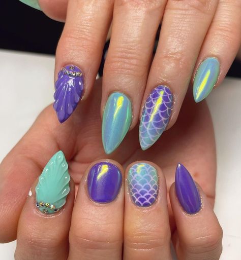 Scale Nails, Deep Sea Mermaid, Blue Ombre Nails, Sea Nails, G Nails, Retro Nails, Sculpted Nails, September Nails, Sea Mermaid