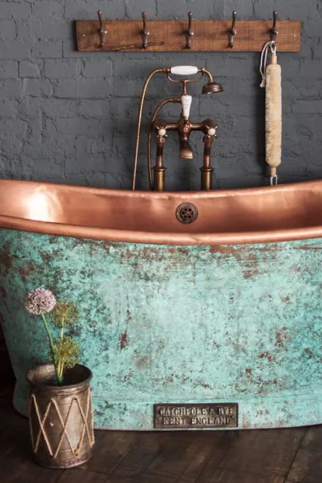 The Best Freestanding Copper Baths To Add Urban Cool | Livingetc Copper And White Bathroom, Copper Room Ideas, Copper Bathtub Bathroom, Green And Copper Bathroom Ideas, Cooper Tub, Copper Bathroom Ideas, Cool Bathrooms, Copper Bath Tub, Chanel Interior