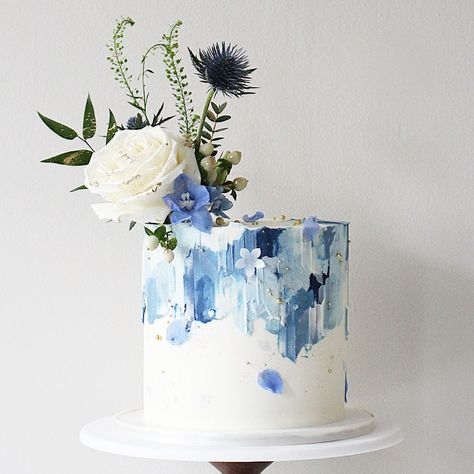 Wedding Cake Marble, Green Birthday Cakes, Floral Cake Design, Soul Cake, Blue Birthday Cakes, 70th Birthday Cake, Gold Birthday Cake, Buttercream Flower Cake, Birthday Cake With Flowers