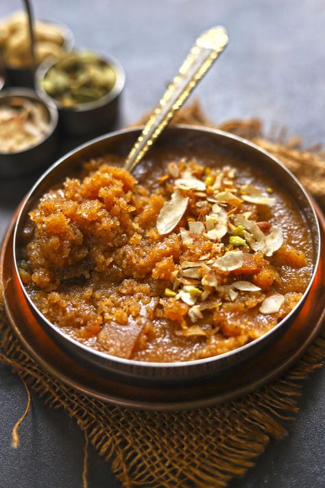 Sweets Snap, Sindhi Food, Suji Halwa, Sooji Halwa, Indian Food Catering, Mysore Pak, Sweet Pongal, Veg Recipes Of India, Halwa Recipe