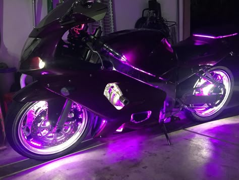 Purple Motorcycle Aesthetic, Purple Motorcycle, Cool Bike Helmets, Motorcycle Led Lighting, Pink Motorcycle, Motocross Love, Image Moto, Custom Street Bikes, Custom Sport Bikes