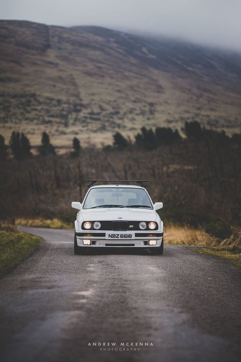 White Bmw 3 Series, Bmw E30 Touring, Bmw M3 Wallpaper, Bmw E30 Coupe, Benji Madden, E30 Bmw, Bmw 318, Bmw E28, Serie Bmw