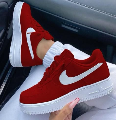 Sneaker Nike, Nike Shoes Air Force, White Nike Shoes, Jordan Shoes Girls, Custom Nike Shoes, All Nike Shoes, Custom Air Force 1, Nike Air Shoes, Cute Nike Shoes