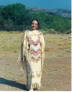 eBay Native American Wedding Dress, Native Dresses, Buckskin Dress, Choctaw Indian, Native American Prayers, Native American Wedding, Native American Dress, Native Women, Native American Regalia