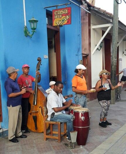 Baracoa Cuba Cuba Lifestyle, Cuba Dance, Cuba Aesthetic, Cuba Music, Cuba People, Street Musicians, Cuban Music, Cuban Culture, Street Music