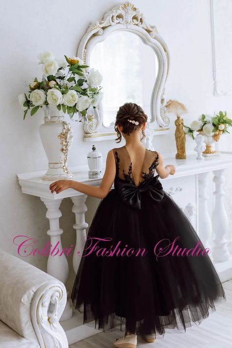 Flower Girl Dresses Black, Leopard Wedding, Tutu Flower Girl Dress, Black Flower Girl Dress, White Tulle Dress, Green Weddings, Lace Flower Girl Dress, Wear Black Dresses, Magnolia Wedding