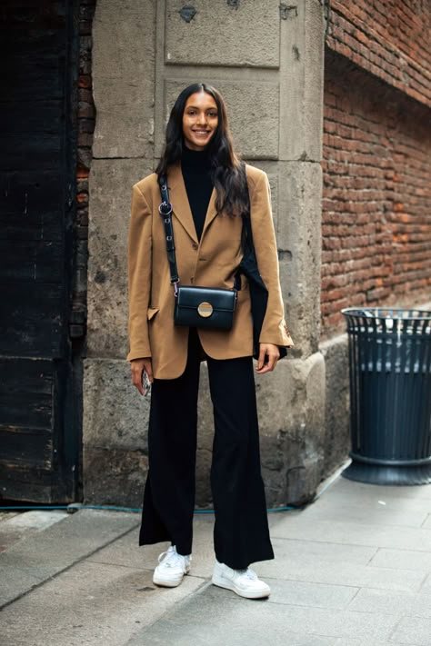 Mayara Moreno Street Style at Milan Fashion Week Fall-Winter 2020 by Melodie Jeng Milanese Style, Air Force 1 Outfits, Airforce 1 Outfit, Milan Outfits, Air Force 1 Outfit, Nike Air Force 1 Outfit, Winter Nyc, 2020 Street Style, Models Off Duty Style