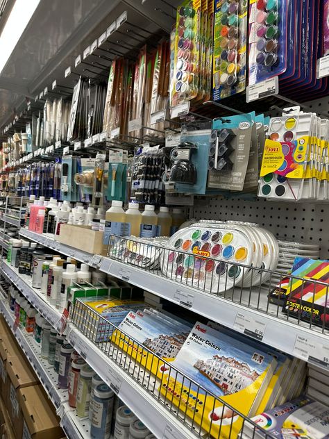 Studio Seni, Dream Art Room, Art Supplies List, Stationery Obsession, Art Studio Room, Artsy Aesthetic, Art Painting Tools, 2160x3840 Wallpaper, Art Supply Stores