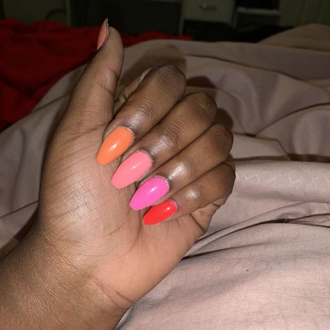 Summer nails, pink nails, orange nails, bright nails. Acrylic nails Summer Nail Colours, Marble Nails Diy, Summer Nails Bright, Bubblegum Pink Nails, Tiffany Blue Nails, White Nails With Gold, Nails Orange, Nails Bright, Blue Glitter Nails