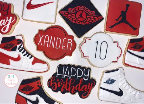 Air Jordan Cookies Decorated, Jordan Cookies Decorated, Michael Jordan Cookies, Air Jordan Cookies, Jordan Cookies, Nike Party, 23 Bday, Shower 2023, Shoe Cookies