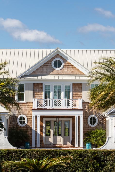 New Gallery — Starr Sanford Design Cottage Home Exterior, Shaker Siding, Farmhouse Exteriors, Shingle Style Architecture, Cottage House Exterior, Home Exterior Design, Southern Architecture, Home Exteriors, Juliet Balcony