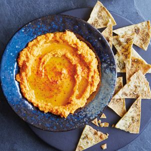 Slow-Cooker Heirloom Carrot Hummus Muhammara Dip, Muhammara Recipe, Walnut Dip, Carrot Hummus, Vegan Dips, Alkaline Recipes, Easy Meat Recipes, Chili Paste, Pita Chips