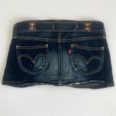 Levi’s Jeans Women’s Y2k Micro Mini Blue Denim Distressed Skirt Size 1 Nwot Size 1 Fabric 100% Cotton Levis Skirt Outfit, 2000s Mini Skirt, Denim Mini Skirt Y2k, Black Jean Skirt, Distressed Skirt, Jean Mini Skirt, Mini Blue, Denim Skirt Women, Cute Preppy Outfits