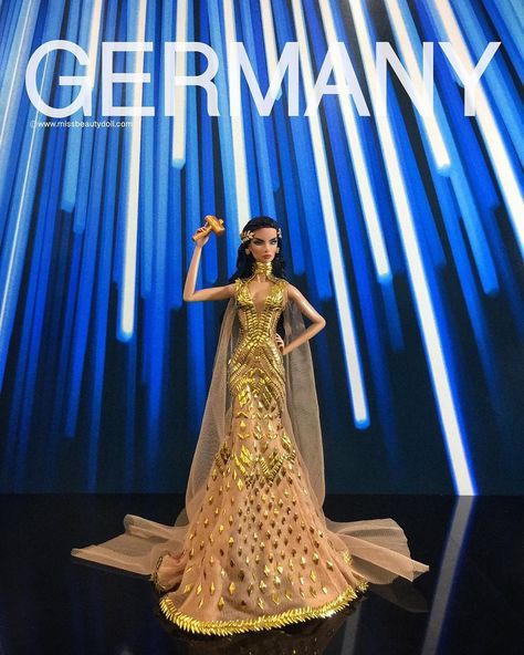 iss Beauty Doll 201 Germany National Costume, Barbie Miss, Gold Mermaid, Miss Usa, National Costume, Living Dolls, Doll Costume, Pageant Dress, Barbie Friends