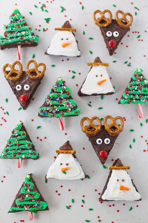 Christmas Cake Sale Ideas, Brownie Christmas Trees, Bake Sale Christmas, Christmas Bake Sale, Reindeer Brownies, Brownie Christmas, Tree Brownies, Nursery Projects, Brownie Vegan