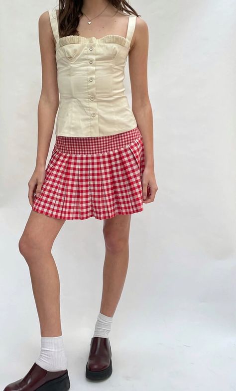 Unmatched Outfits, Gingham Mini Skirt, Vintage Gingham, Fashion Killa, Styl Vintage, Look Cool, Passion For Fashion, Spring Summer Fashion, Aesthetic Clothes