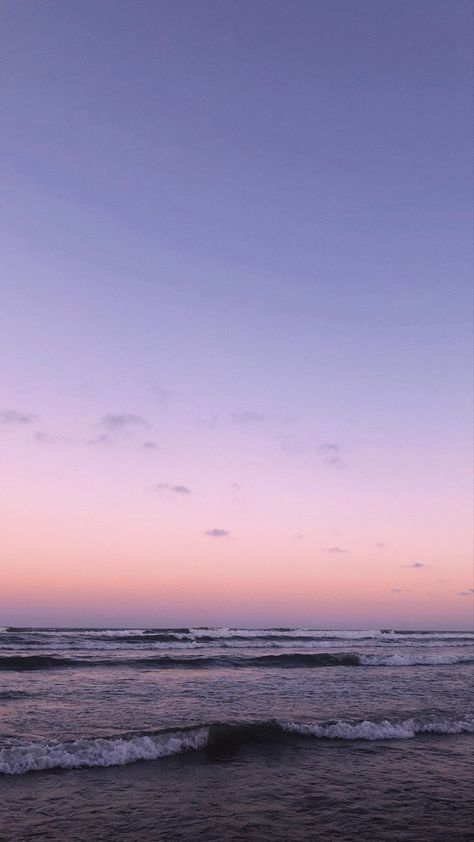 Beach Purple Wallpaper, Beaches Sunset, Light Blue Wallpaper, Sun Set, Purple Wallpaper, Blue Wallpaper, Purple Aesthetic, Purple And White, Blue Wallpapers