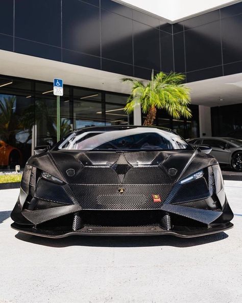 AmazingCars on Instagram: “Huracan Super Trofeo EVO2 🔥 Photos by @lambopalmbeach #AmazingCars #lamborghini #huracan #huracansupertrofeo” Lambo Huracan, Awesome Pictures, Lamborghini Huracan, Car Enthusiast, Amazing Cars, Exotic Cars, Super Cars, Lamborghini, Cool Cars