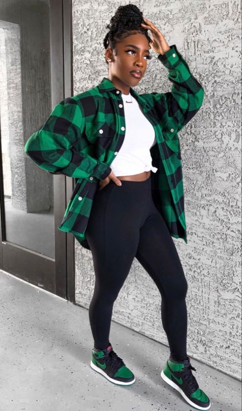 pinterest: sofiantira Plaid Shirt Outfits, Jordan Outfits, Moda Chic, Budget Planer, Chill Outfits, Classy Casual Outfits, Streetwear Fashion Women, Cute Swag Outfits, Baddie Outfits Casual