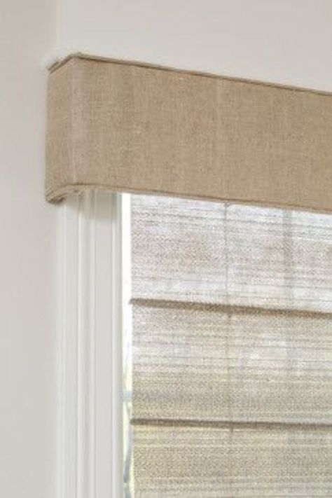 DIY Burlap Ideas - Burlap Valance - Burlap Furniture, Home Decor and Crafts - Banners and Buntings, Wall Art, Ottoman from Coffee Sacks, Wreath, Centerpieces and Table Runner - Kitchen, Bedroom, Living Room, Bathroom Ideas - Shabby Chic Craft Projects and DIY Wedding Decor http://diyjoy.com/diy-burlap-decor-ideas Burlap Window Treatments, Small Basement Remodeling, Window Cornice, Bedroom Window Treatments, Burlap Valance, Diy Curtain Rods, Traditional Family Room, Burlap Ideas, Diy Window Treatments