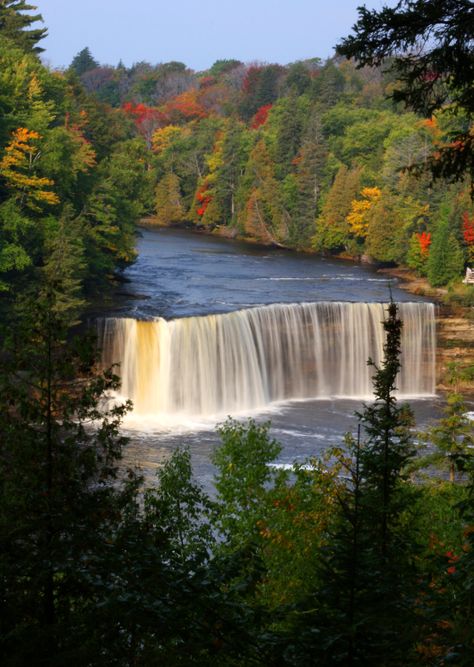 https://flic.kr/p/5v1MZa | Tahquamenon Falls | Tahquamenon Falls is 200 ft. long with over a 60 foot drop. Tahquamenon State Park  Upper Pennisula of Michigan. Picture taken with Canon 40D with 70-200mm L2.8 zoom lens. f/s 22 @1/3 of a second. ISO 100 on a tripod.  To see more waterfalls of Northern Wisconsin and the Upper Peninsula of Michigan visit or website:  lifeinthenorthwoods.com/ Tahquamenon Falls, Northern Wisconsin, Michigan Travel, Upper Peninsula, Zoom Lens, Nature Beauty, State Park, Tripod, State Parks