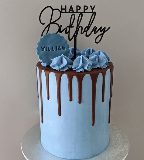 Fashionably Cake on Instagram: “Blue buttercream 😍” Dripping Cake Designs, Blue Drip Cake For Men, Cake Inspo For Men, Drip Cake Hombre, Blue Cakes For Boys, Buttercream Cake Designs For Men, Birthday Cake For Men Easy, Blue Cake Decoration, Blue And Yellow Cake