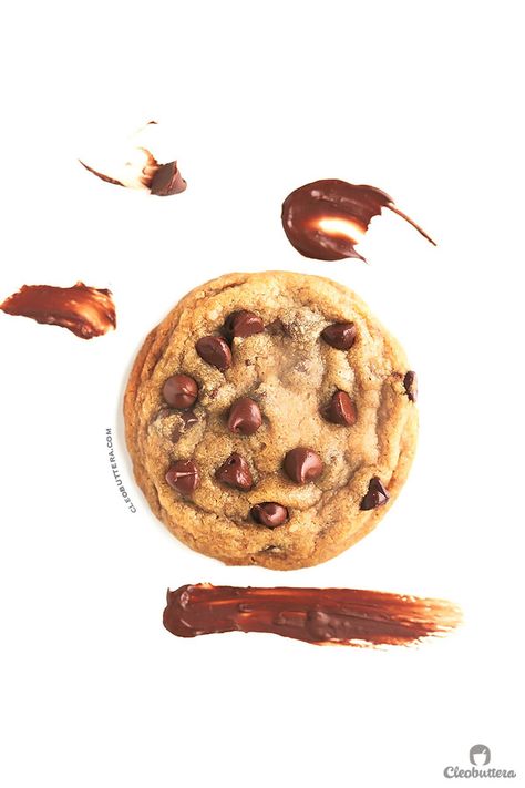 Cookies Pictures, Recipe Chocolate Chip Cookies, Study Food, Chocolate Chip Cookies Chocolate, Classic Chocolate Chip Cookies Recipe, Gourmet Fudge, Aesthetic Baking, Sweetness Level, Cookie Pictures