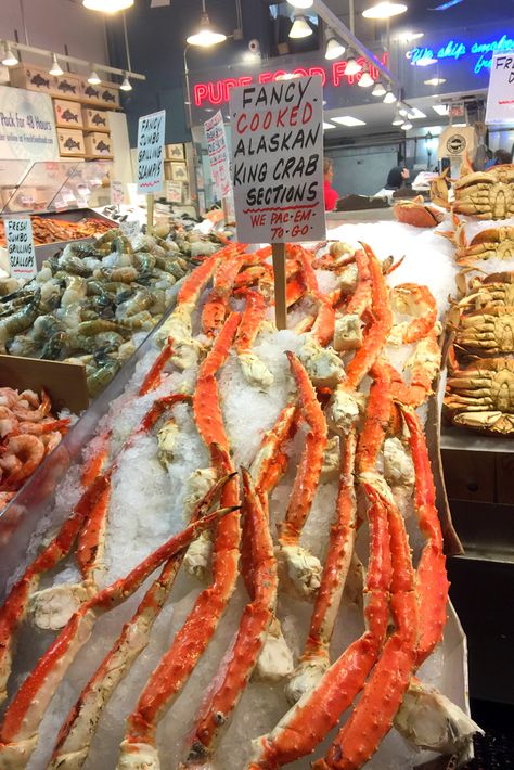 Alaskan king crab from the Bering Sea, laid out on ice in Pike Place Market. It's some of the most delicious seafood in the world, caught by hardworking commercial fishermen! Pikes Place, Alaskan King Crab, Bering Sea, Deadliest Catch, King Crab, Pike Place Market, Pike Place, Fishing Supplies, Sea Food