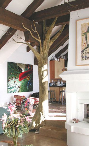 Tree design on wall