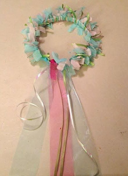 DIY Fairy Halo or Princess Headpiece | Paint Savvy parties, events and entertainment Diy Fairy Crown Headpieces, Fairy Headpiece Diy, Fairy Crowns Diy, Halo Ideas, Fairy Halo, Princess Headpiece, Fairy Headband, Fairy Costume Diy, Fairy Headpiece