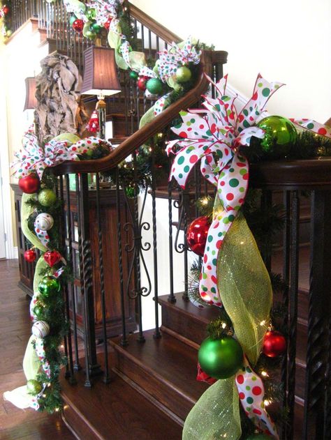 Mesh Ribbons can be Applied also to the Interior Stairs Christmas Banister, Christmas Stairs Decorations, Christmas Stairs, Christmas Staircase, Days Till Christmas, Door Diy, Beautiful Christmas Decorations, Diy Winter, White Peony